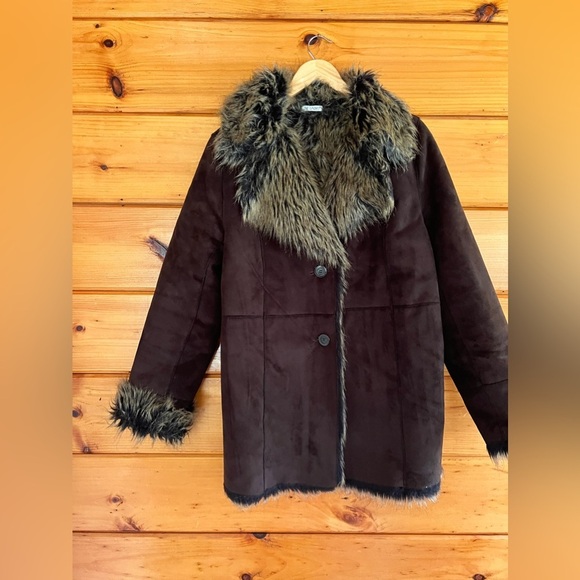DB Sport Jackets & Blazers - VTG DB SPORT Reversible  Suede Fur 2 Buttons Warm Coat Jacket L